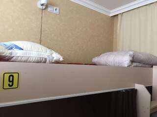 Хостелы Makenty House Hostel Нур-Султан Спальное место на двухъярусной кровати в общем номере для женщин-7