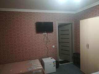 Хостелы Makenty House Hostel Нур-Султан Улучшенный трехместный номер-3